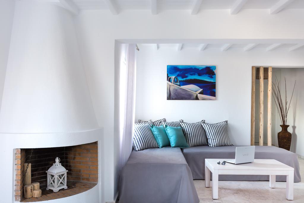 Bay Bees Sea View Suites & Homes Platys Gialos  Quarto foto