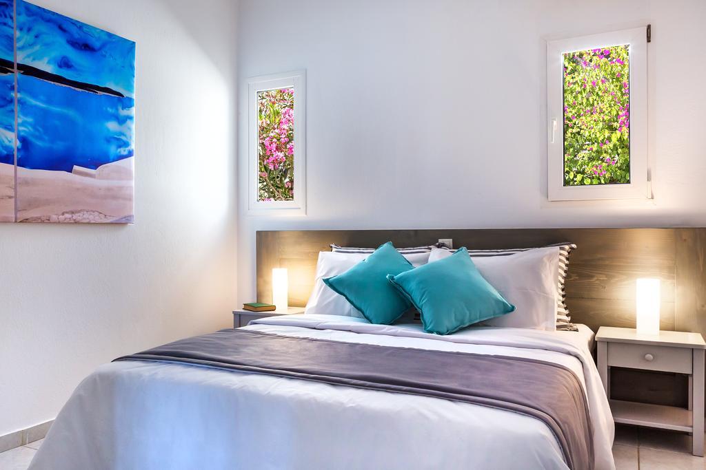 Bay Bees Sea View Suites & Homes Platys Gialos  Quarto foto