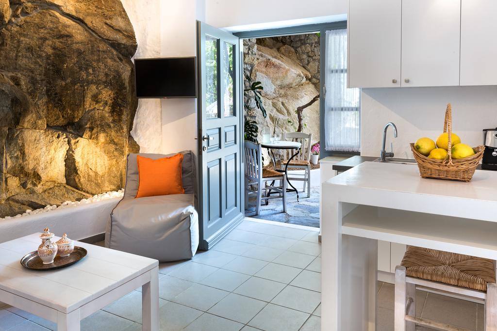 Bay Bees Sea View Suites & Homes Platys Gialos  Quarto foto